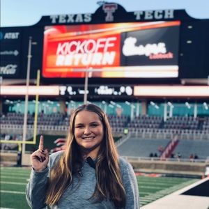 Meet your Posher, Laurel